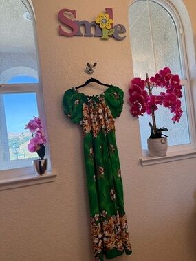 Vintage Lilia’s Collection Hawaii floral soft Maxi Dress Floral Aloha Size S